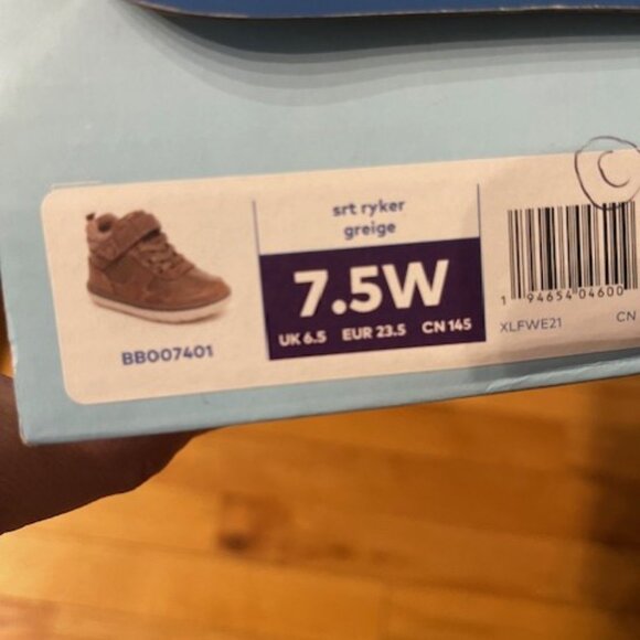 Stride rite kid's shoes - Picture 3 of 3
